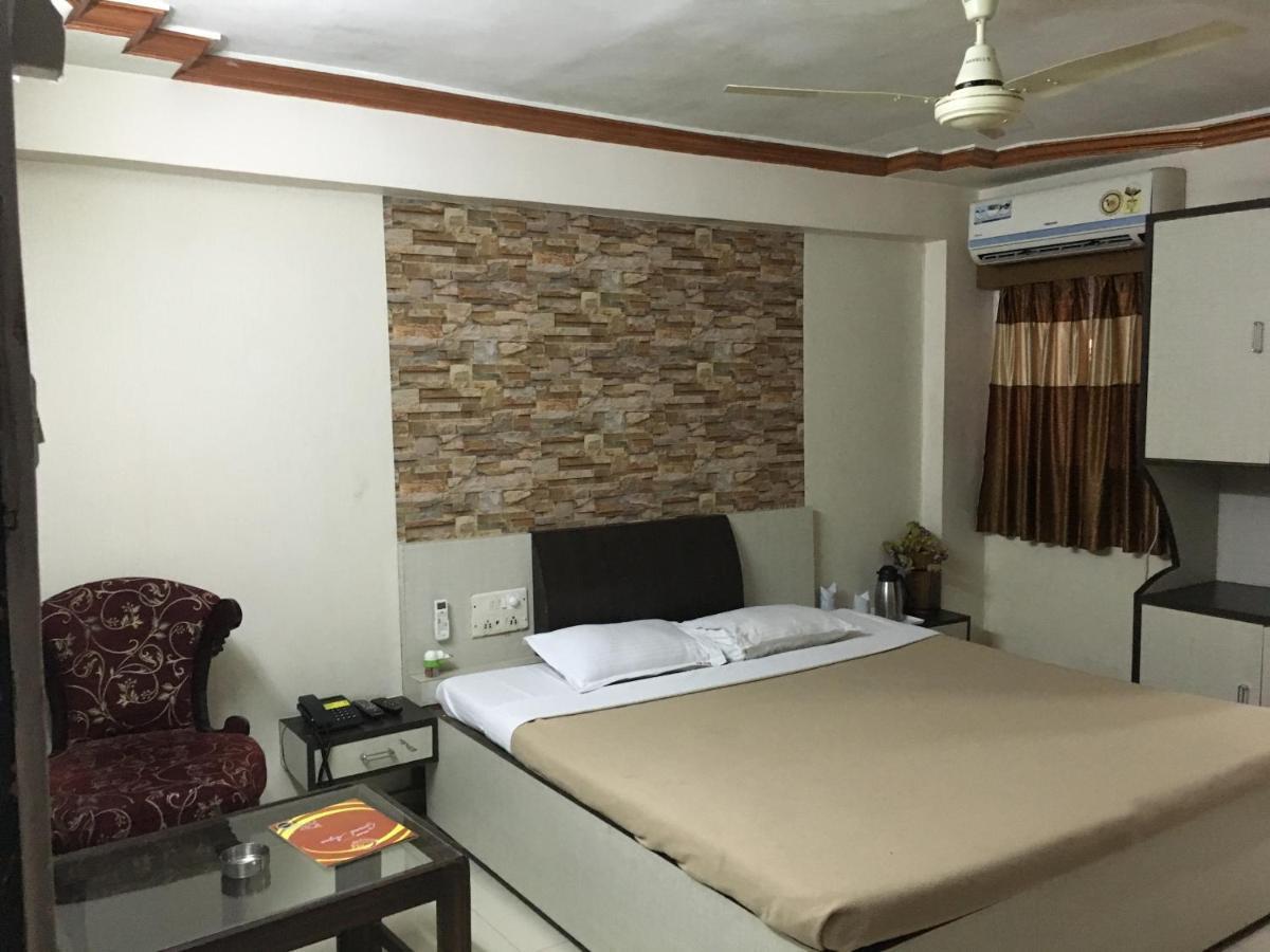 Hotel Grand Arjun Rāipur Eksteriør bilde