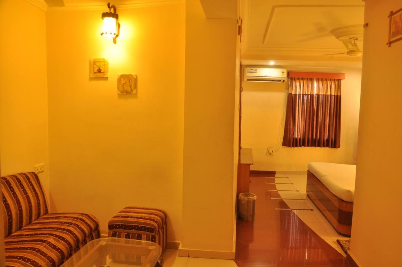Hotel Grand Arjun Rāipur Eksteriør bilde