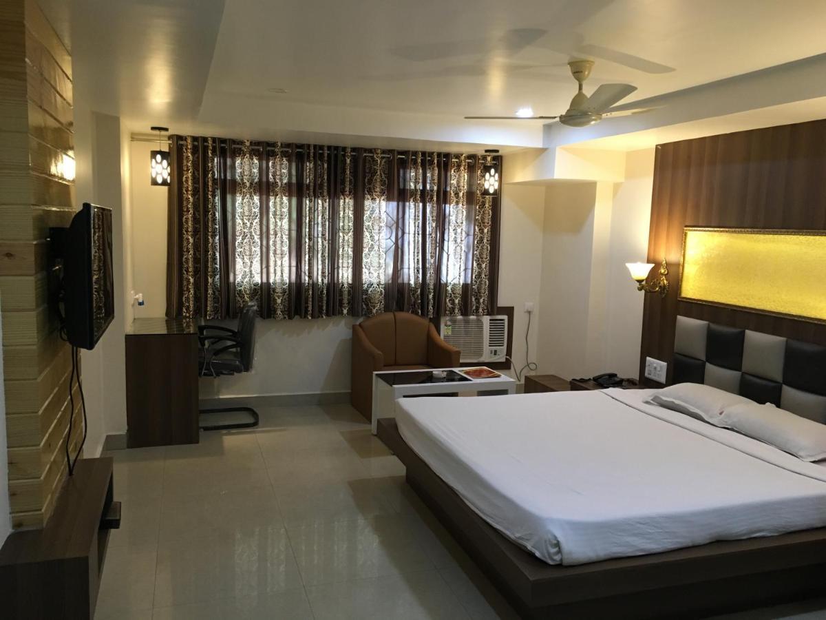 Hotel Grand Arjun Rāipur Eksteriør bilde