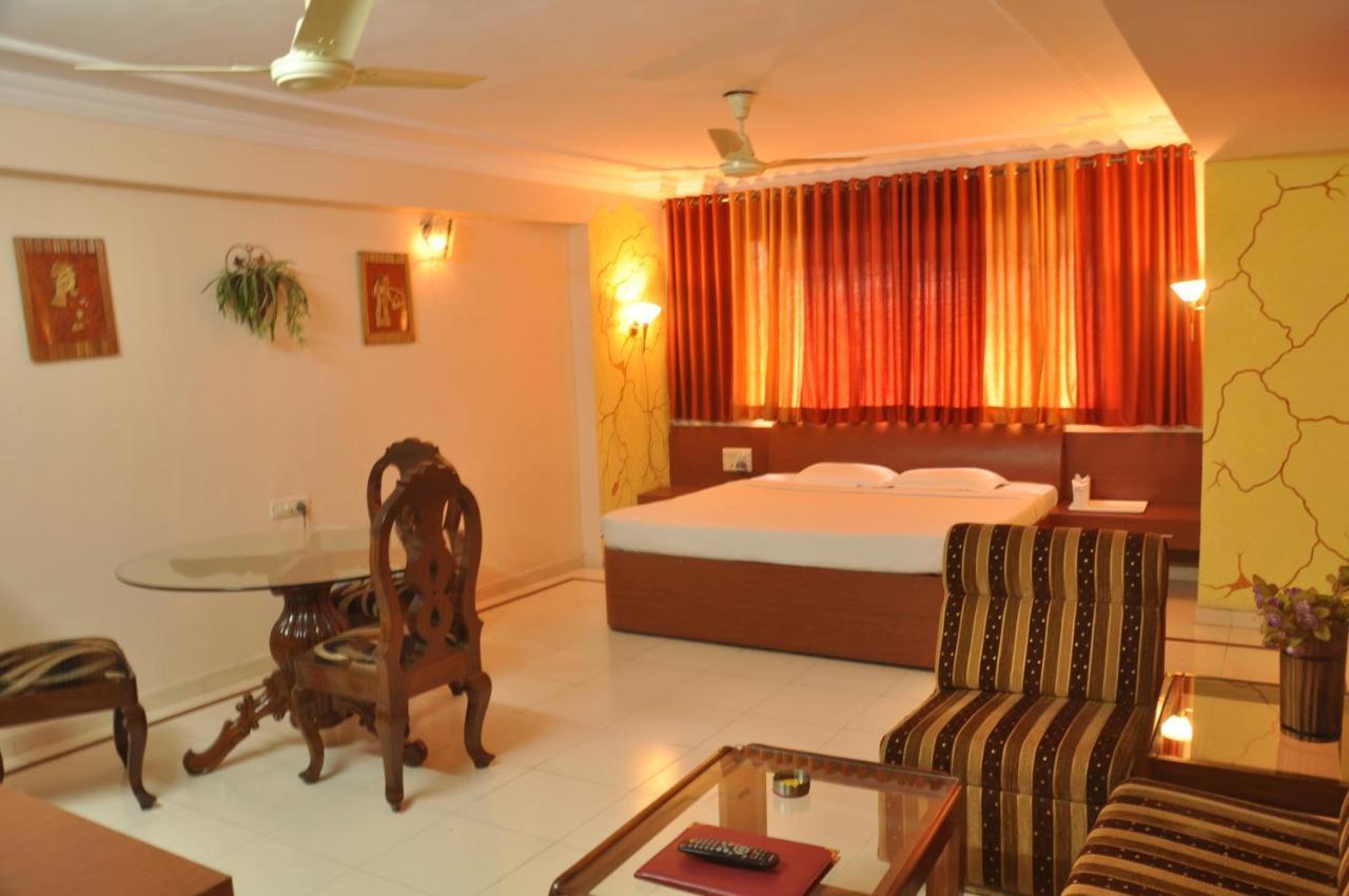 Hotel Grand Arjun Rāipur Eksteriør bilde