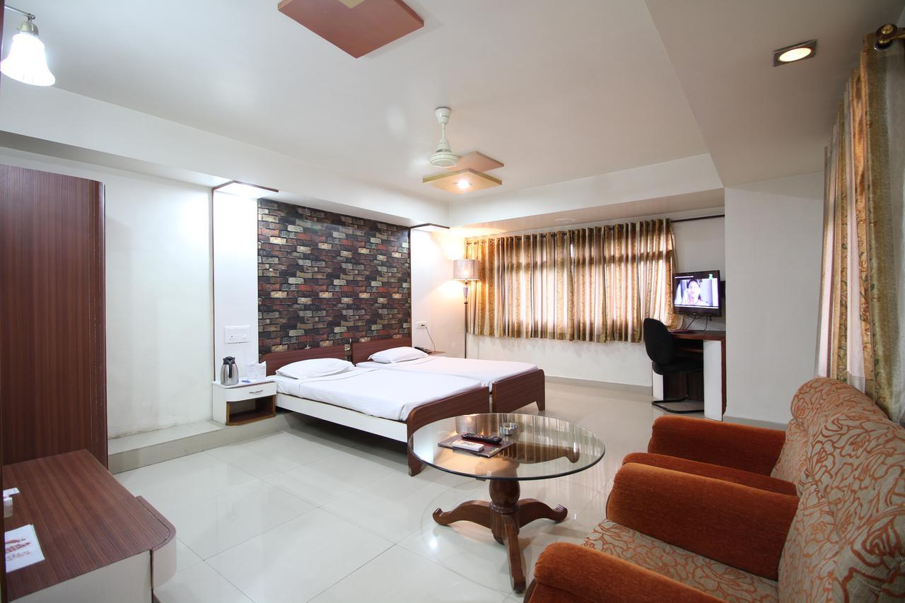 Hotel Grand Arjun Rāipur Eksteriør bilde