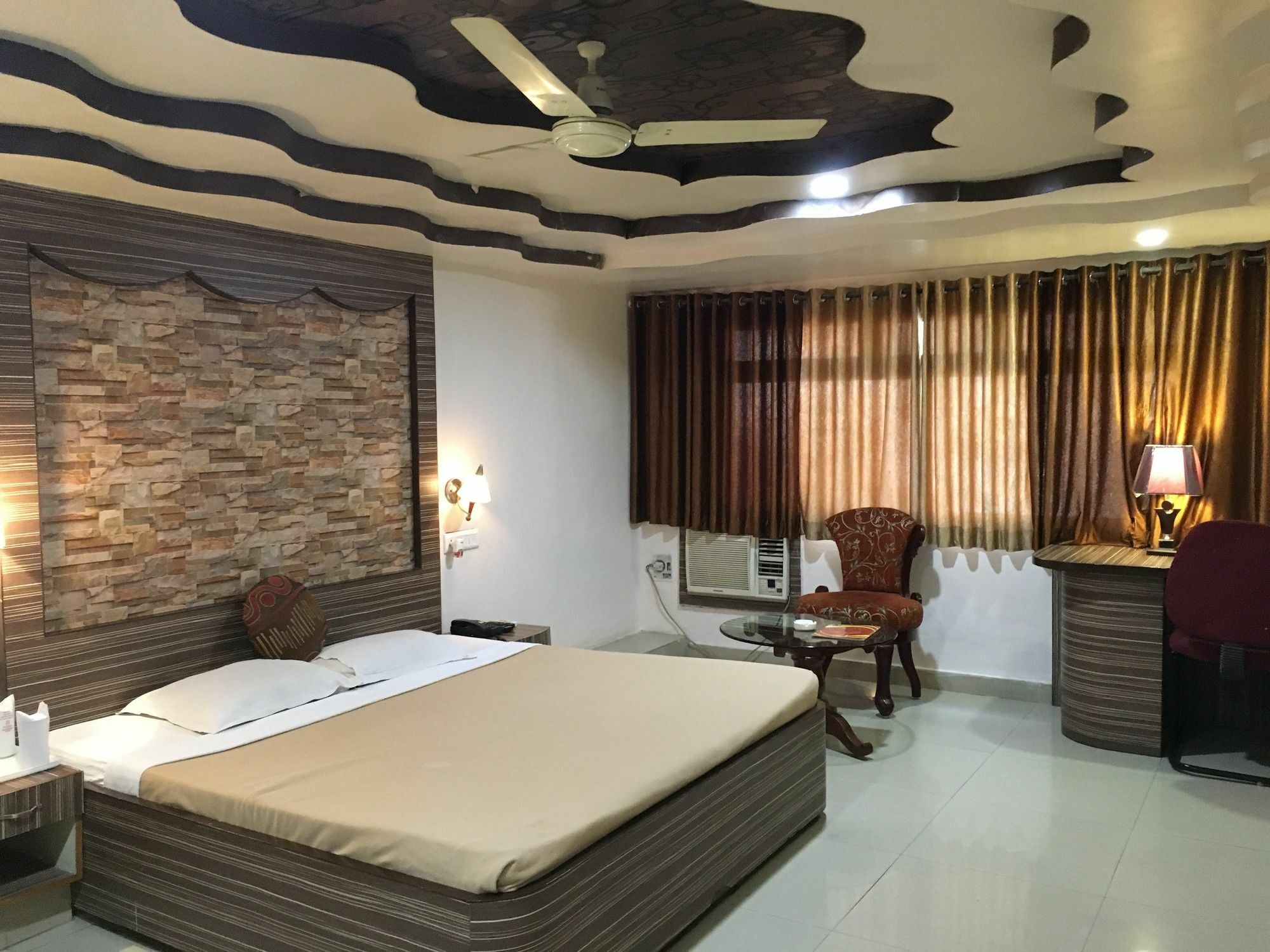 Hotel Grand Arjun Rāipur Eksteriør bilde